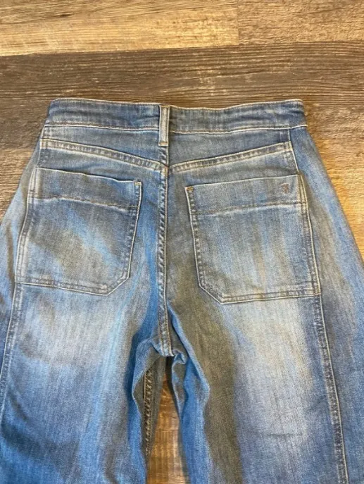 Pilcro Anthropologie The Kenna Mid-Rise Heritage Barrel Wide Leg Ankle Jeans 28 - Image 4