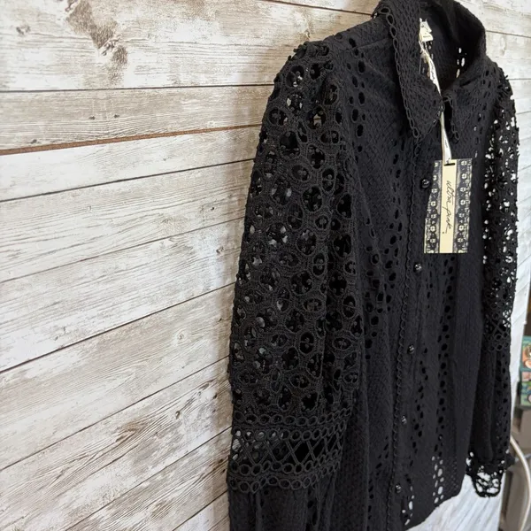 NEW Ultra Pink Womens M Top Black Crochet Button Up Collar Boho 100% Cotton NWT - Image 3