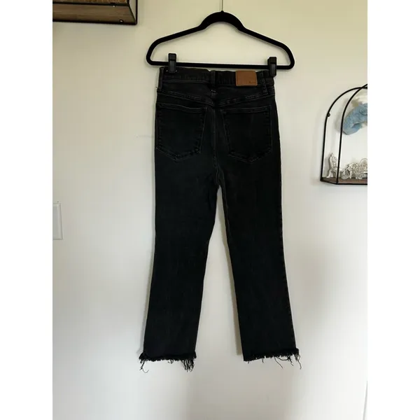 Madewell Cali Demi-Boot Jeans in Bayland Wash: Raw-Hem Edition Black Size 28 - Image 2