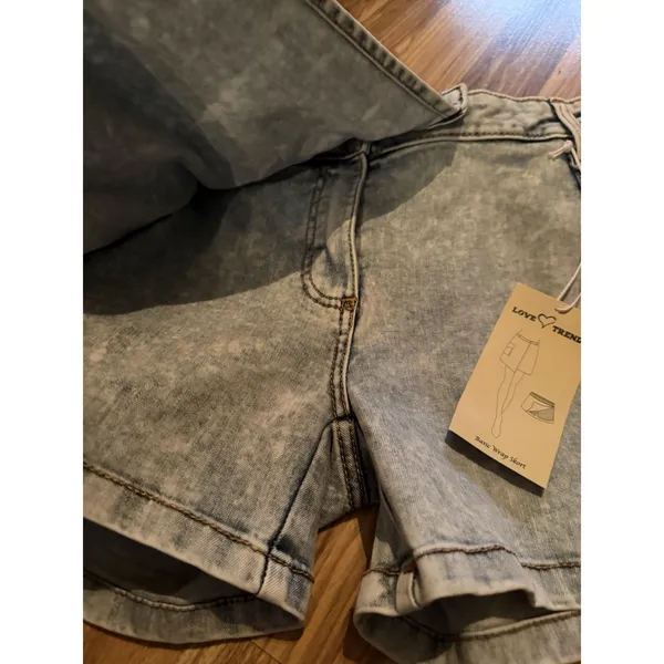 Love Trends NEW Blue Jean Skirt Skort‎ Shorts Women's Juniors Sz 7 - Image 4