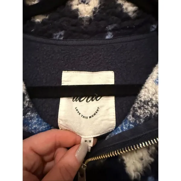 Aerie cozy Sherpa chevron oversized pullover size M - Image 5