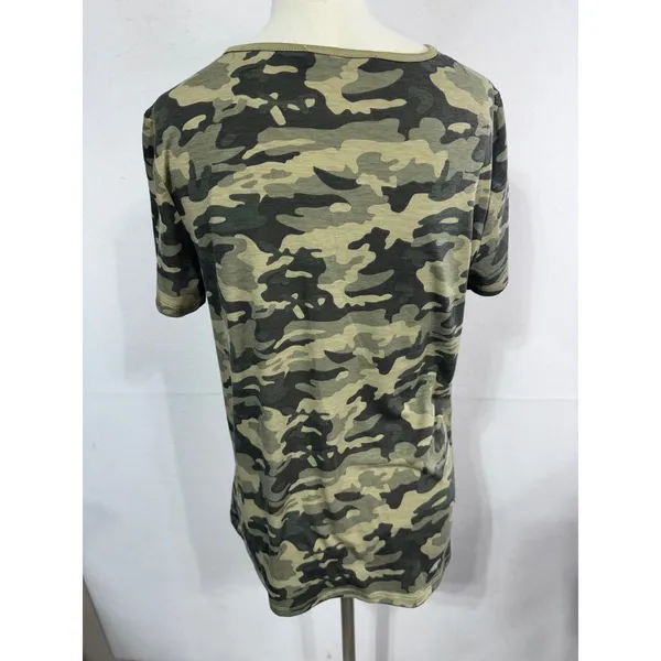 Doe & Rae Camo T-Shirt Women Medium Green Henley‎ Pocket Short Sleeve - Image 3