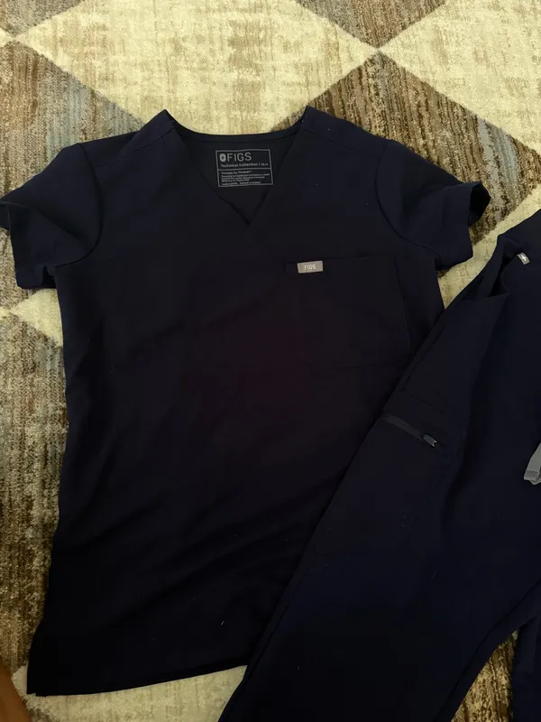 FIGS Scrub Set Jogger - Image 3