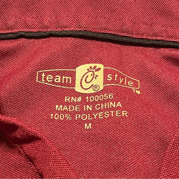 Chick-fil-A Team Style Womens Employee Medium Burgundy Polo Short Sleeve Shirt‎ - Image 2