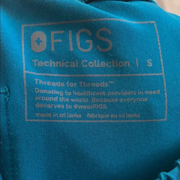 FIGS Blue Scrub Set with Zamora pants and caterinia scrub top XS/SM - Image 12