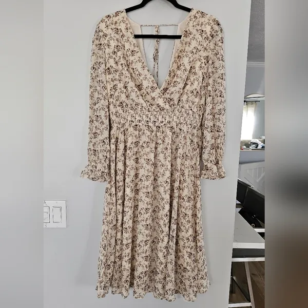 WDFMYS Floral Smocked Long Sleeve Dress Size L - Image 2