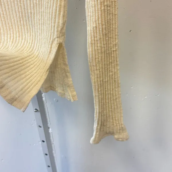 Honey Punch Cream Ribbed Knit Long Sleeve Top Side Slit Crew Neck Small 7T0031H - Image 4