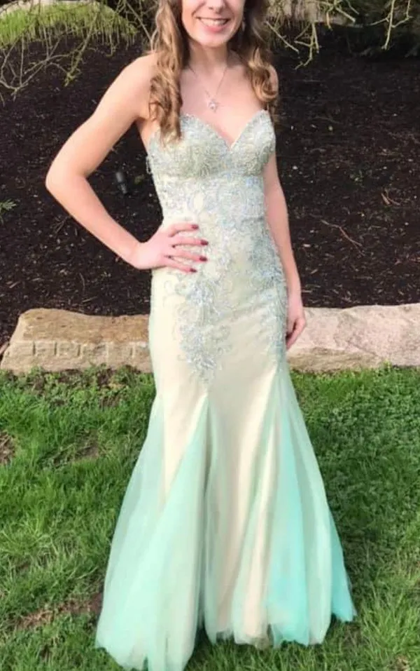 Mori Lee Prom Dress - Image 2