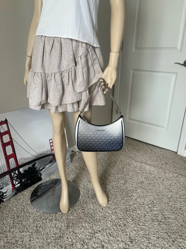 Michael Kors Jet Set Travel Large Pouchette Crossbody - Image 9