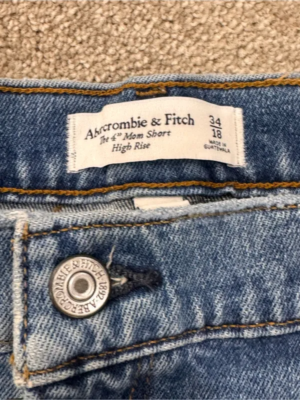 New! Abercrombie Sz 34/18 The 4 inch Mom Shorts Denim Cutoff - Image 3