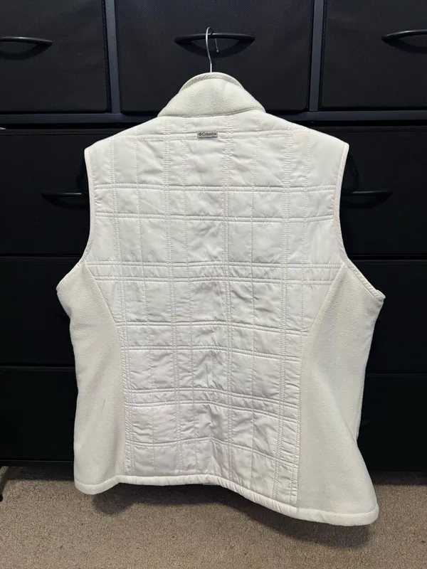Columbia Fleece Vest Women’s - Image 3