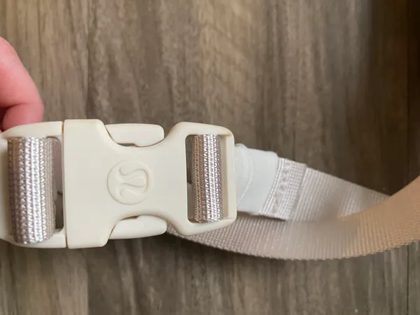 Lululemon Canada  Belt Bag - Image 5