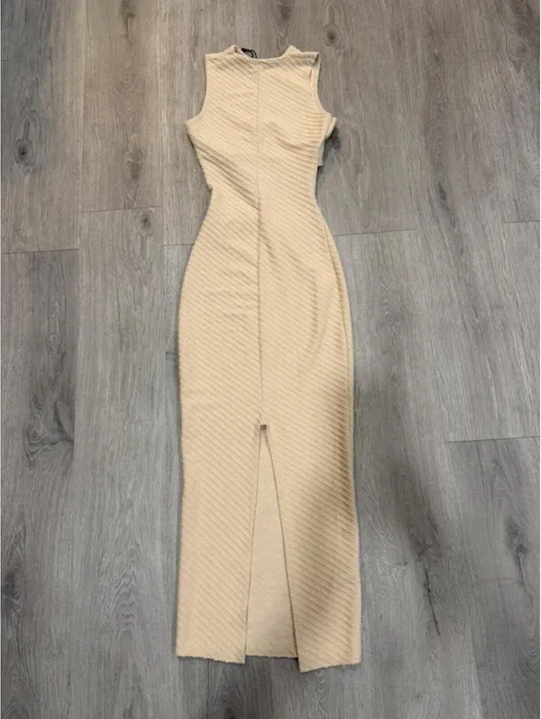 Pretty Little Thing Cream Textured Cut Out Maxi Dress Open Front Minimal Chic Resort Bodycon - Image 9