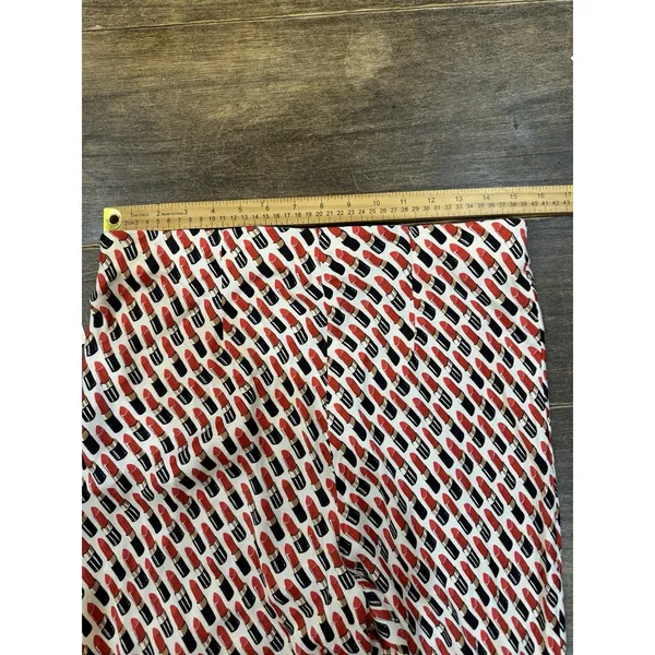Anthropologie The Tilda Printed RED lipstick TUBES WIDE LEG PANTS Size Medium - Image 8