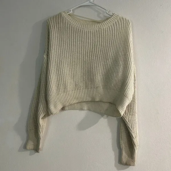 Urban Outfitters Cream Cropped Knit Sweater S Cozy Oversized - Image 2