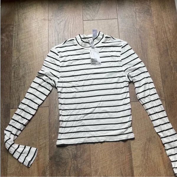 H&M Striped Mock Neck Long Sleeve Top Size Small - Image 3