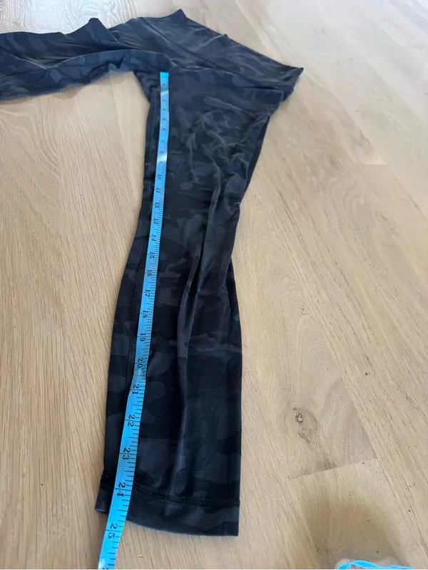 Lululemon Align Pant II 25" Incognito Camo Multi Grey size 6 - Image 10