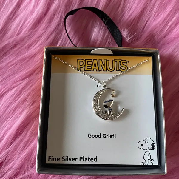 NWT Peanuts Snoopy Two Tone 18k Gold Plated Cubic Zirconia Pendant Necklace - Image 2
