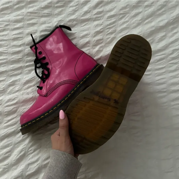 Dr. Marten’s 1460 Smooth Leather Lace Up Boots in Pink - Image 8