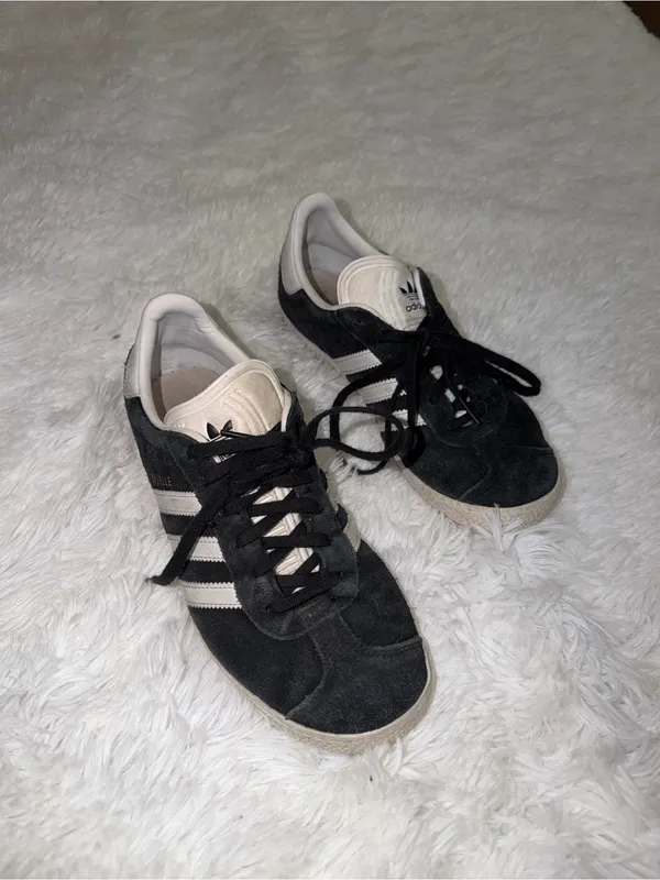 Adidas Gazelle Women's Black Suede Sneakers with White Stripes size 6 1/2 - Image 2