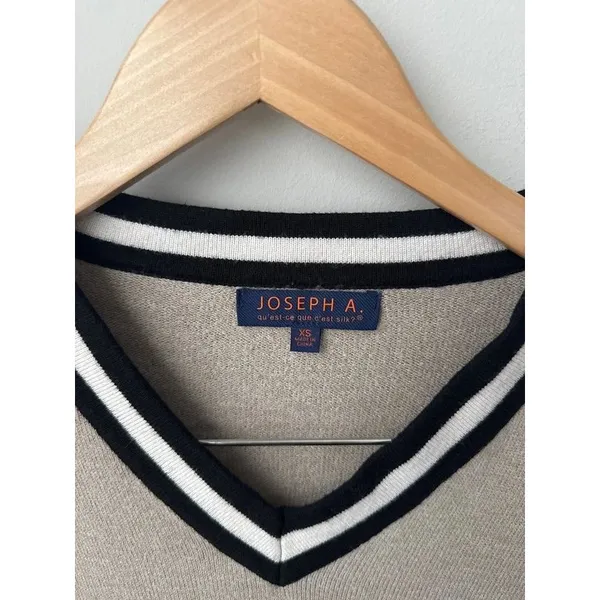Joseph A Oversize V - Image 2