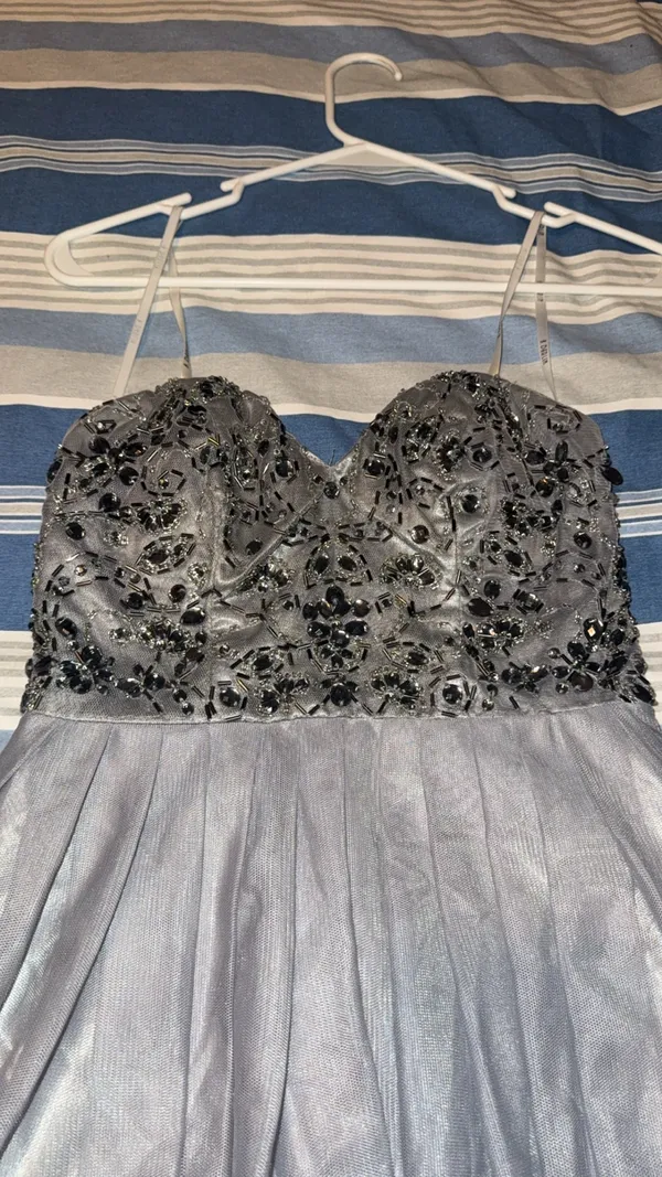 B Darlin Formal Dress - Image 2