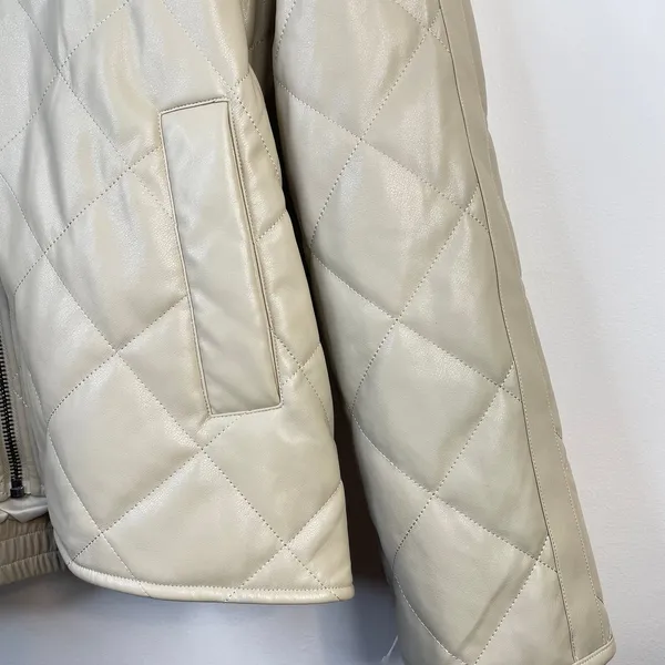 Avec Les Filles Faux Leather Vegan Diamond Quilted Coat Womens M Neutral new - Image 4