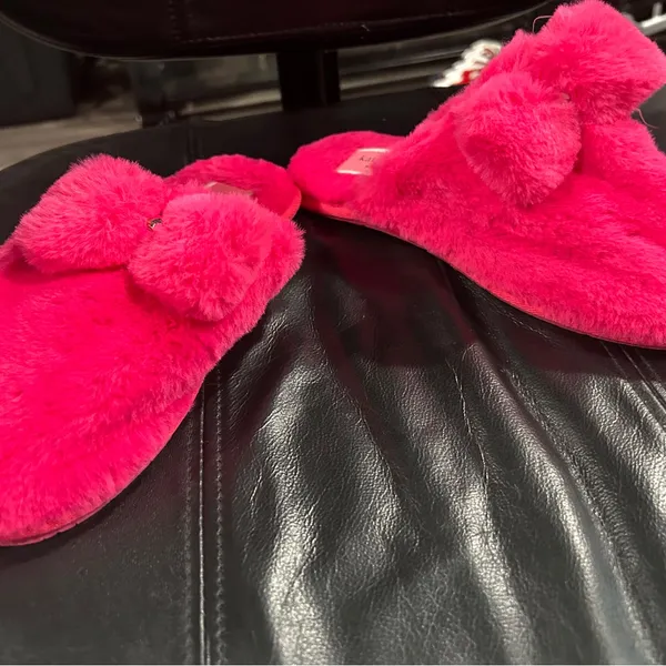 Kate Spade Vibrant Pink Fuzzy Slippers NWOT - Image 7