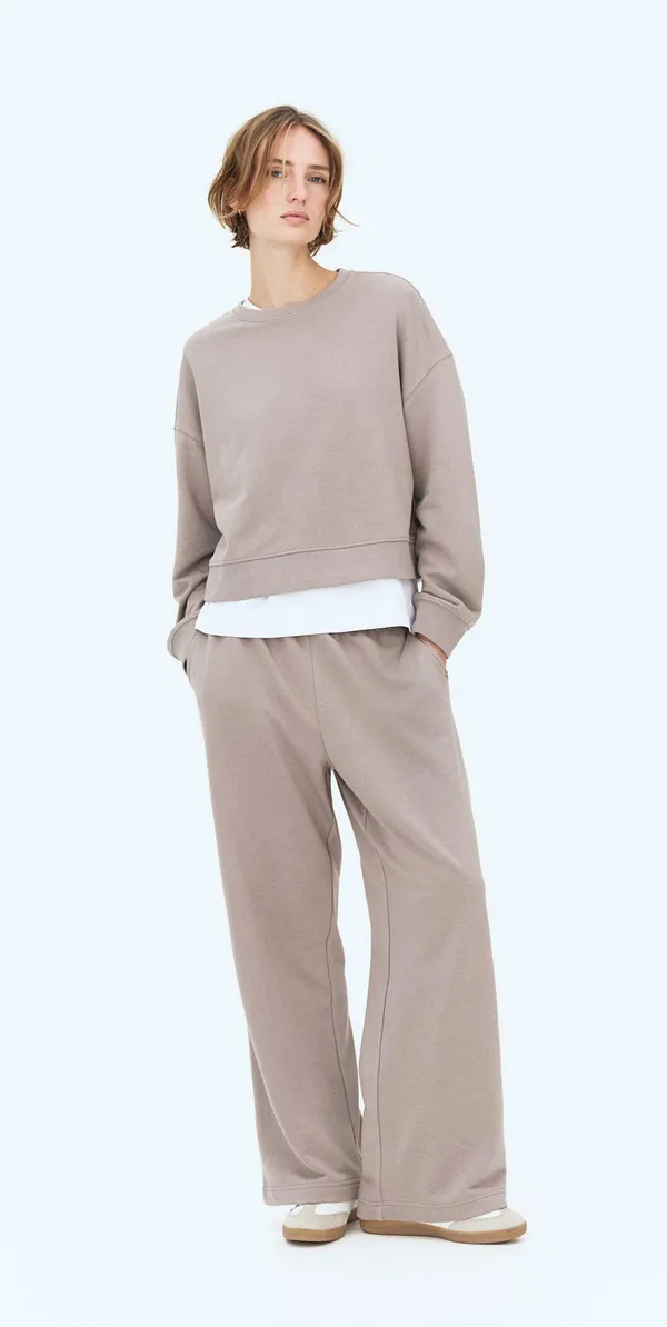 H&M Classic Basic Sweatshirt - Image 10