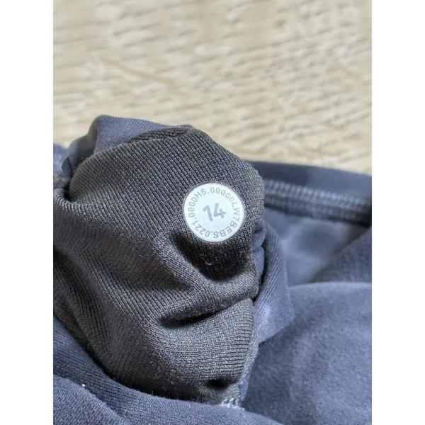 EUC Womens Lululemon Align HR Short 6" Size 14 Diamond Dye Pitch Graphite Grey - Image 2