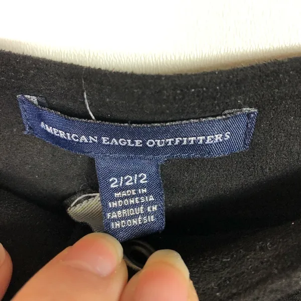 American Eagle Faux Suede Scalloped Mini‎ Skirt Black Button Front Size 2 - Image 7