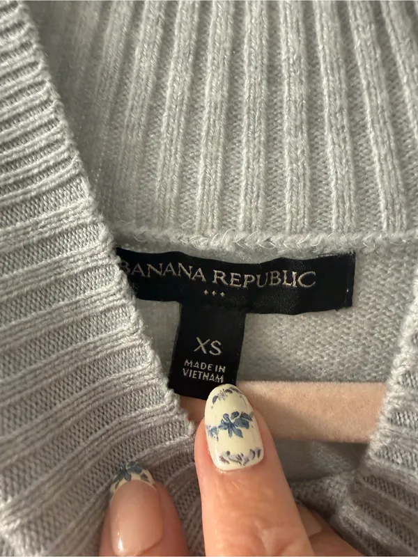 Banana Republic Light Gray Ribbed Mock Neck Sweater - Image 2