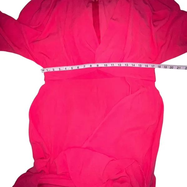 ASOS DESIGN Curve Batwing Twist Front Midi Skater Dress‎ In Raspberry Size 14 - Image 7