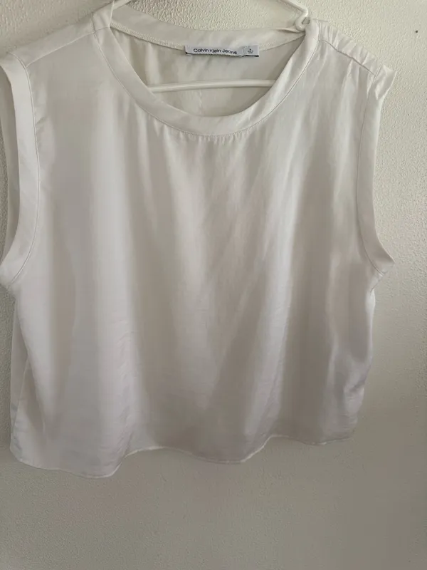 Calvin Klein Jeans White Sleeveless Blouse | Women’s Medium | Minimalist - Image 4