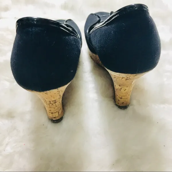 Charlotte Russe Black Canvas Peep Toe Natural Cork Wedges Size 6 - Image 5