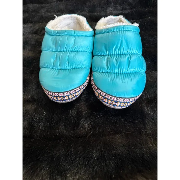 Ariat Crius Clog Slippers for Ladies puffer 8.5 9 warm winter shoes - Image 3
