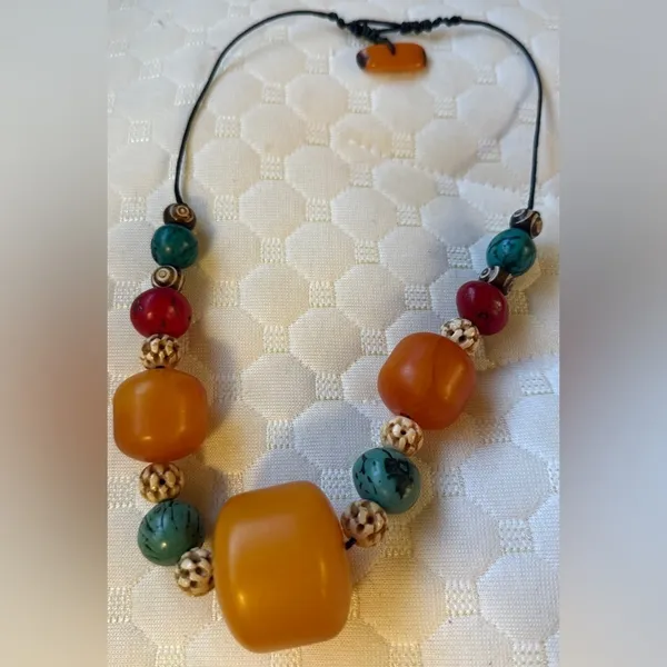 Colorful Beaded Necklace Orange - Image 4