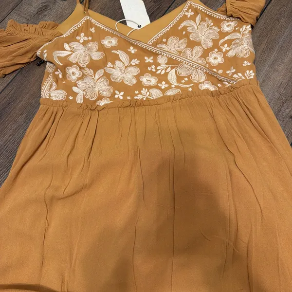 Savanna Jane Embroidered Cold Shoulder Marigold Dress, Size M Nwt - Image 7