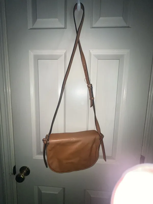 Banana Republic Brown Leather Saddle Crossbody Bag - Image 2