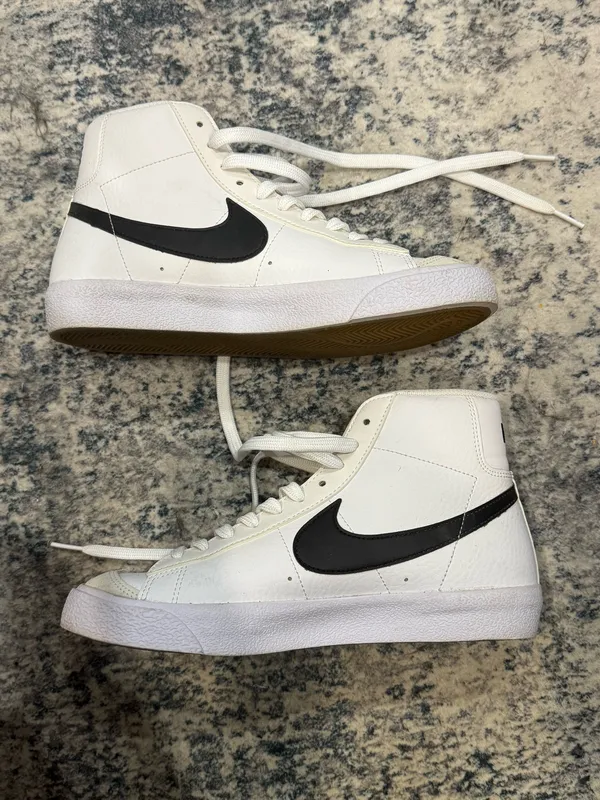 Nike Blazer Mid - Image 2