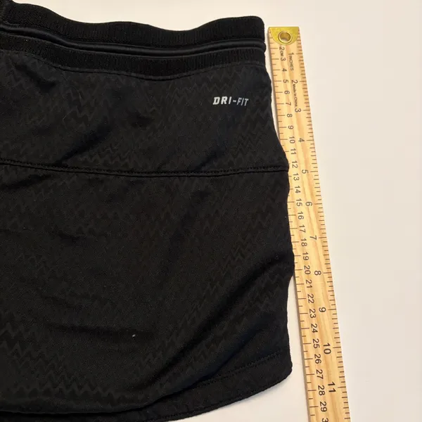 Nike Running Shorts Womens Size Medium Black Dri-FIT Chevron Texture Athletic - Image 5