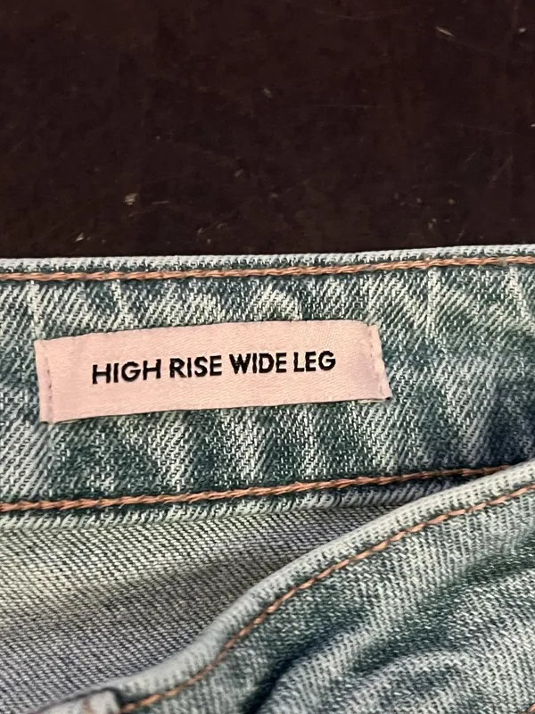 BCBGeneration High Rise Wide Leg Jeans Womens 28 Light Wash Blue Raw Hem Denim - Image 8