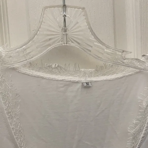 FINAL MARKDOWN Raw edge ladies top (M) White Size M - Image 3