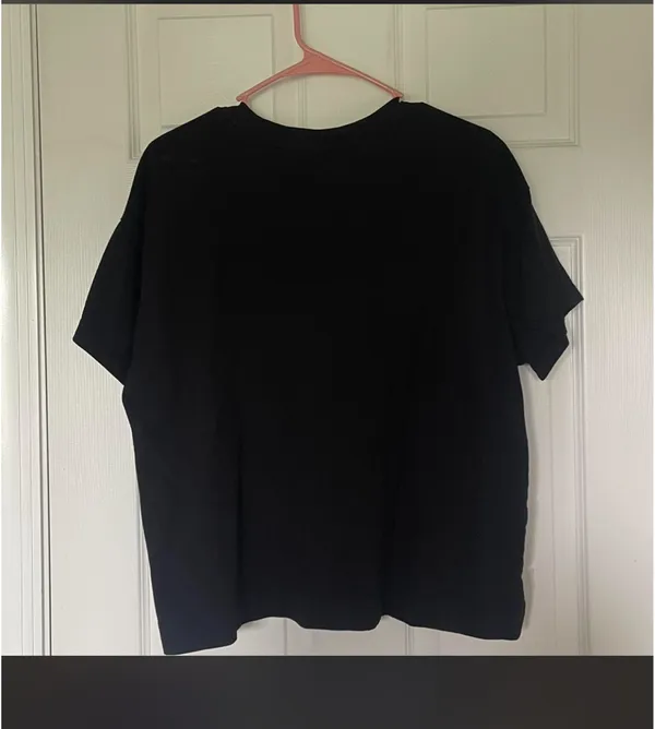 Old Navy Tshirt  - Image 2