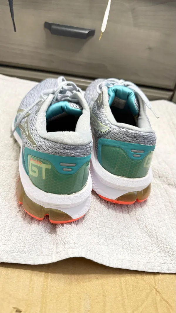 ASICS GT 1000 Women’s 10 Wide Running Shoes Piedmont Gray Biomint - Image 3