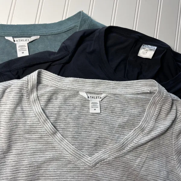Athleta Womens Short Sleeve T-Shirt Bundle Set of 3 Navy Teal Striped Medium - Image 4