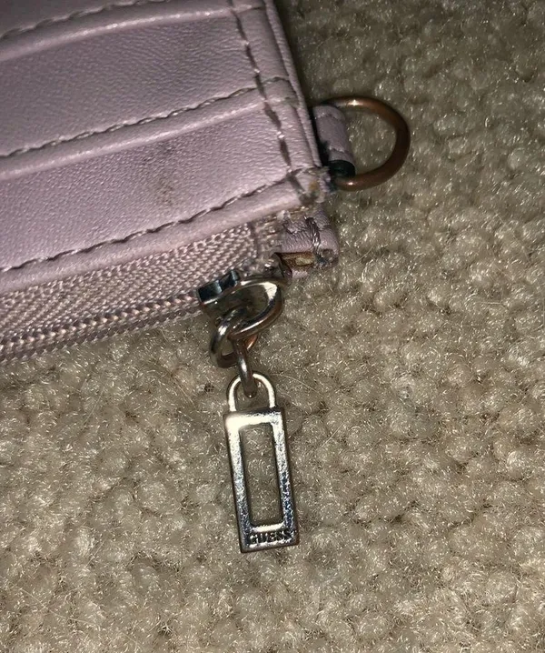 Guess Mini Wallet - Image 3