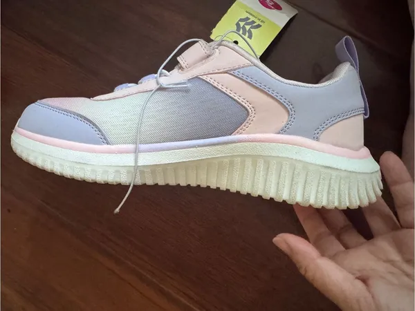 Women size 5 1 side(right side)Pastel Pink & Lavender Athletic Sneaker - Image 4