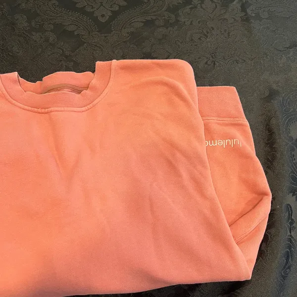 Lululemon mauve crewneck pullover M/L women - Image 2