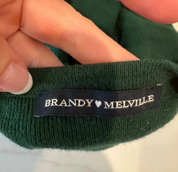Brandy Melville Hunter Green Cardigan Sweater Vneck S M Preppy Classic Cropped - Image 5